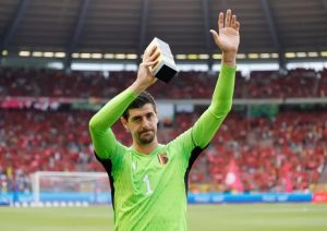 กูร์ตัวส์ ลงสนามให้ทีมชาติ เบลเยียม ครบ 100 เกม