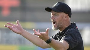 เอริค เทน ฮาก ไบเออร์ เลเวอร์คูเซน