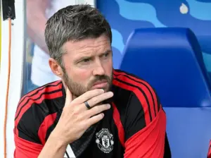 ผ่าหมาก แมนเชสเตอร์ ยูไนเต็ด ซัมเมอร์ 2026: ทำไมตลาดซื้อขายที่เงียบเหงาถึงเป็นเรื่องดี?